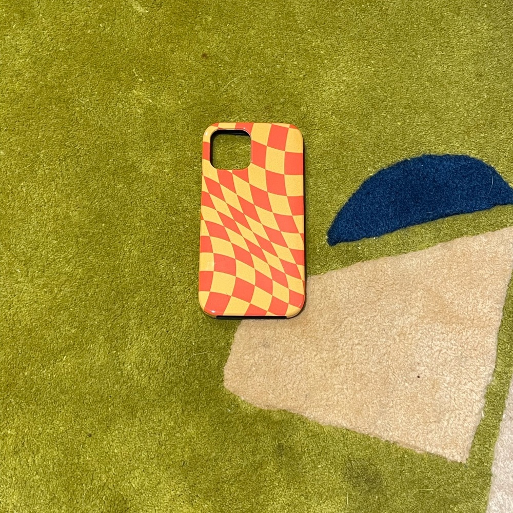 Warped checker phone case
